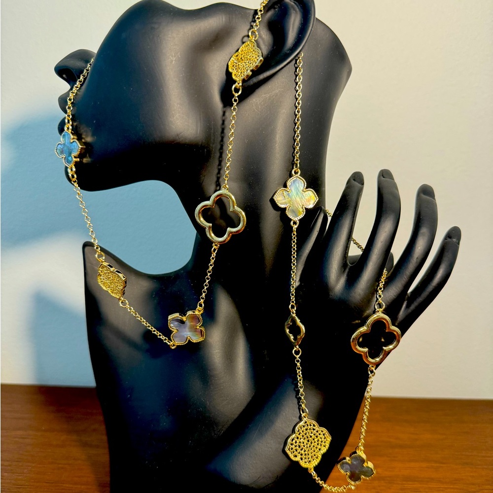 Clover Abalone Necklace